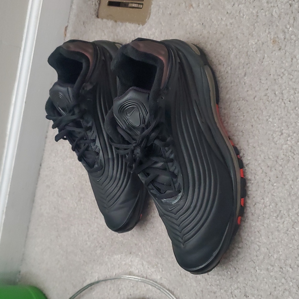 Nike Air Max Deluxe, Mens, Black Crimson (Red)